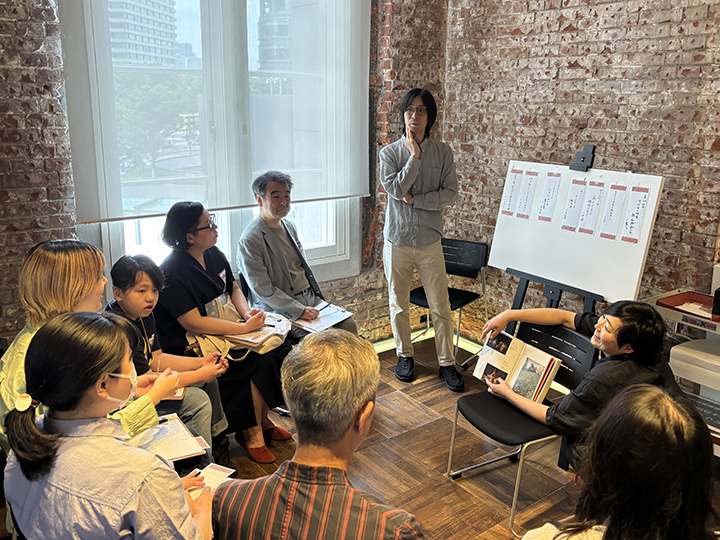 俳句で鑑賞「レンガ句会」